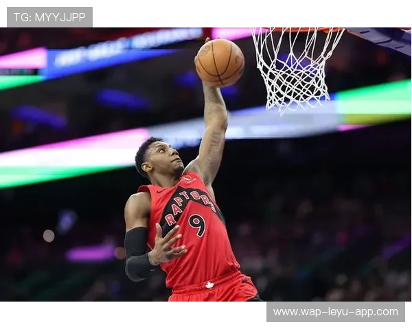 兰德尔挡拆制造错位，效率优于巴雷特