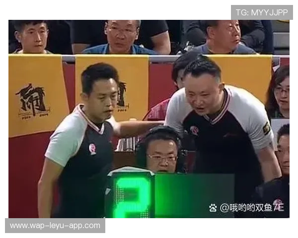 什么是篮球比赛中的“违体犯规”？规则细节解读